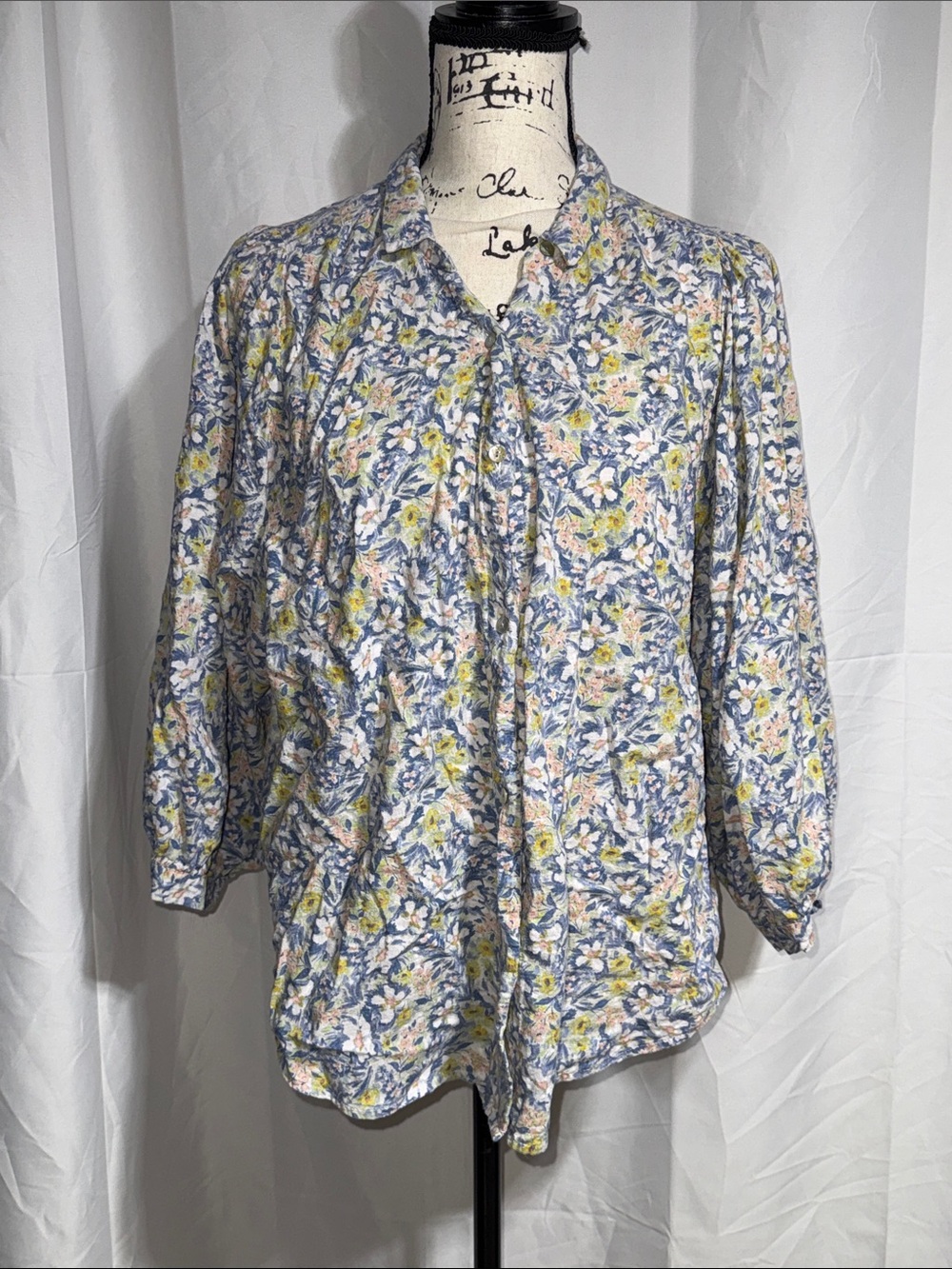 LC Lauren Conrad Blue Multi Floral Button-Down Shirt